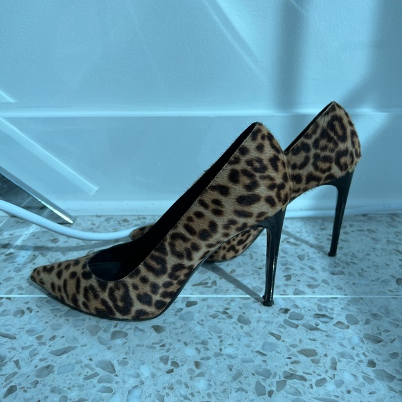 Burberry Animal Print Heels - Picture 2 of 5